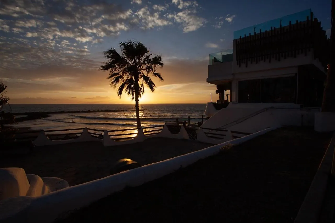 Apartamento En Primera Linea De Playa, Centrico, Tranquilo Playa de las Americas  Playa de las Americas (Tenerife)