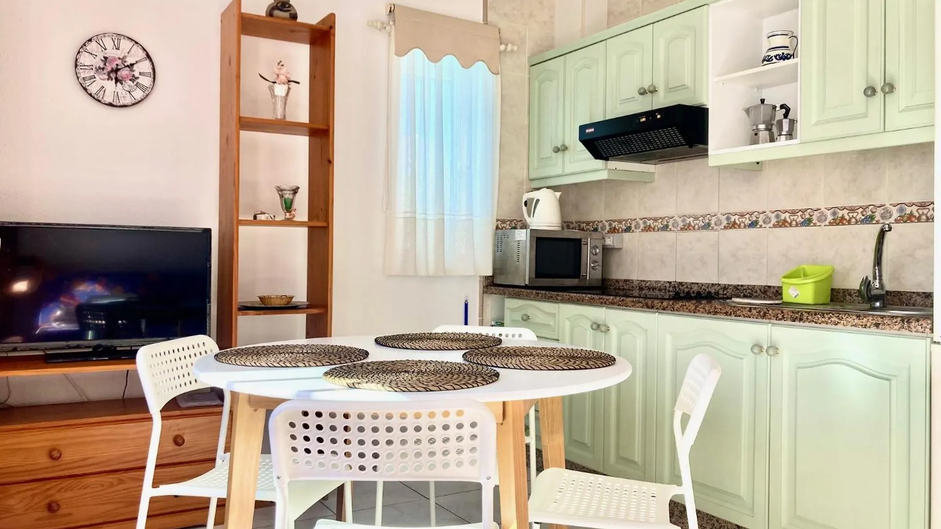 Apartamento En Primera Linea De Playa, Centrico, Tranquilo Playa de las Americas  Apartment Playa de las Americas (Tenerife)